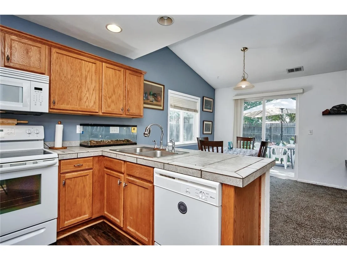 Photo of 6360 Viewpoint Ave