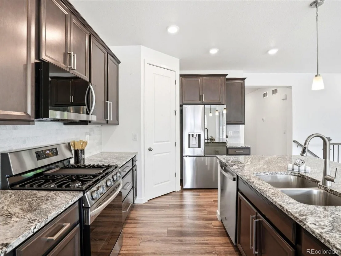 Photo of 982 High Point Trl