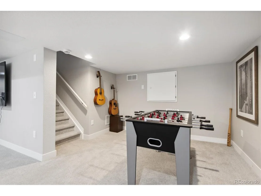 Photo of 6740 Sage Ave