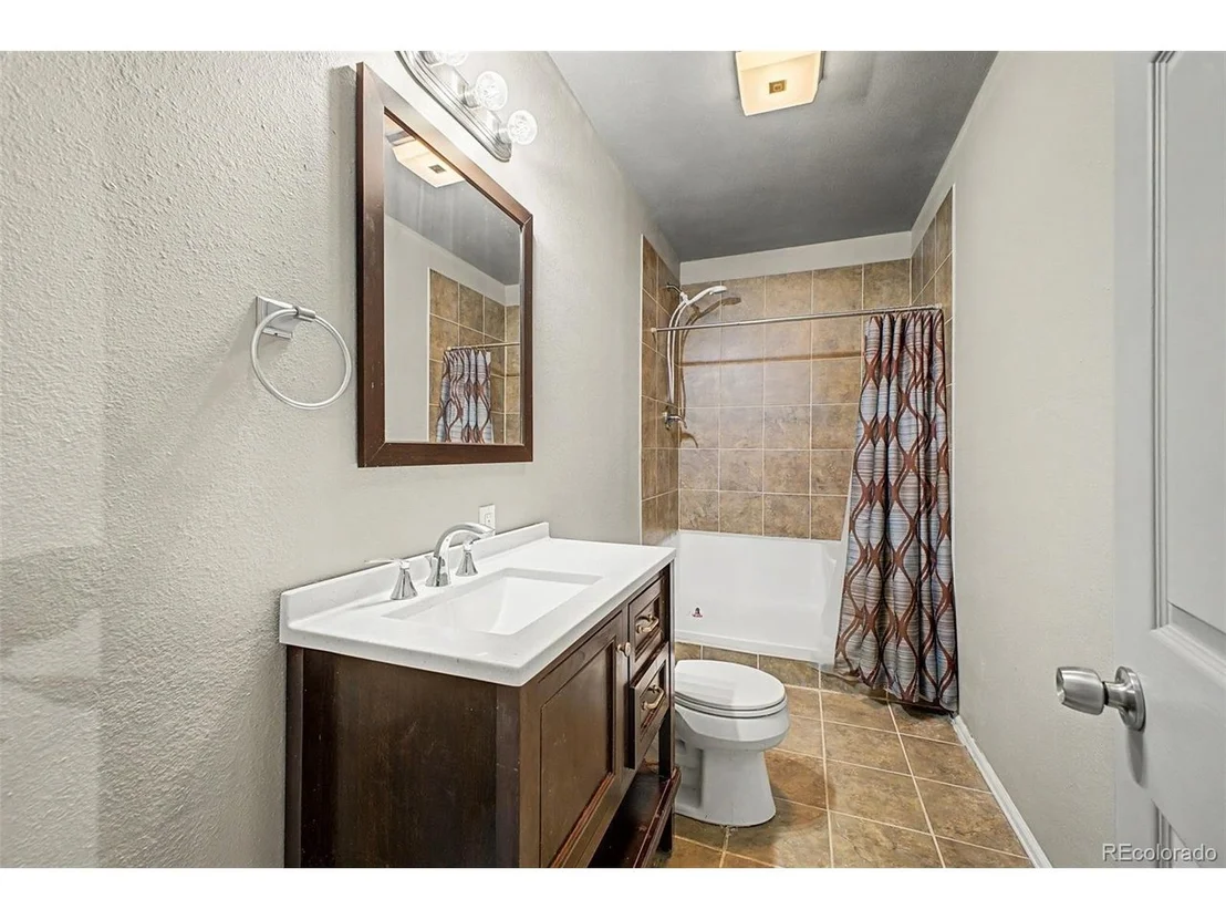 Photo of 1080 Viewridge Rd