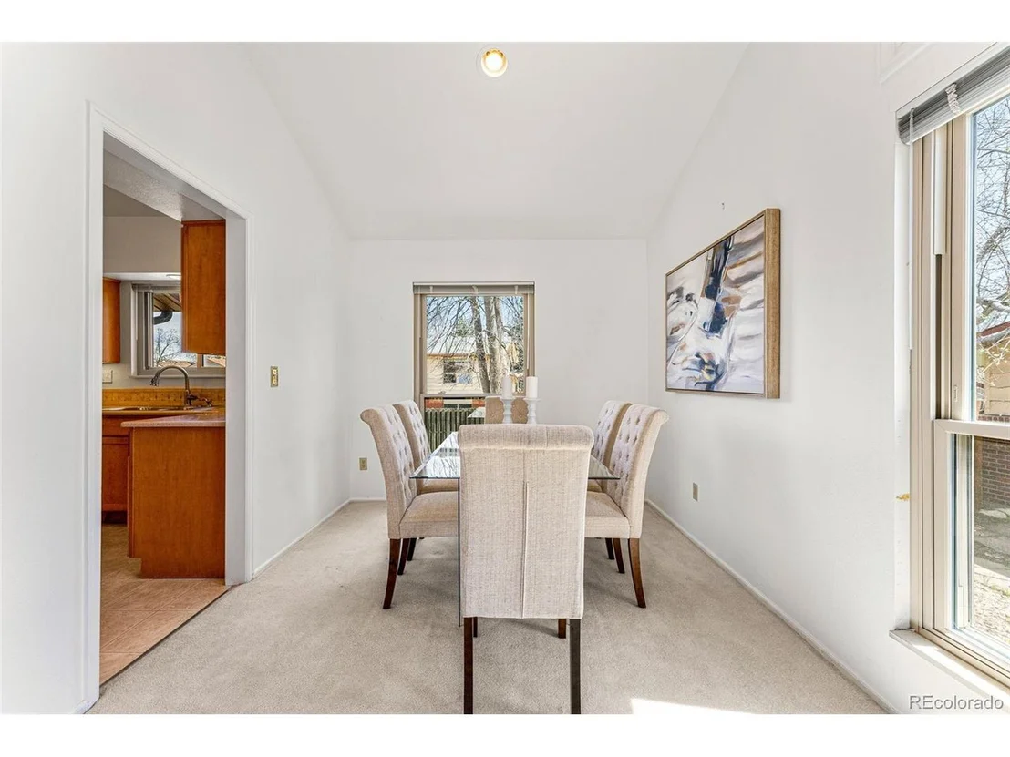 Photo of 572 Blackhawk Rd