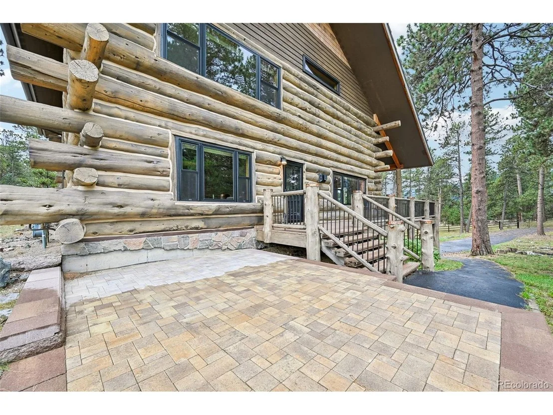 Photo of 4150 Aztec Rd