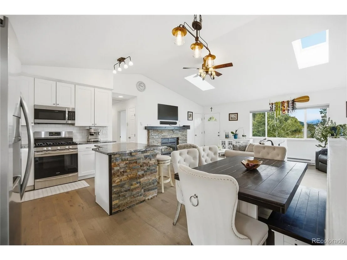 Photo of 9941 City View Dr