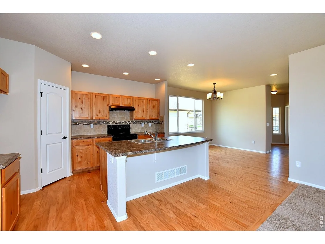 Photo of 2387 Juno Ln