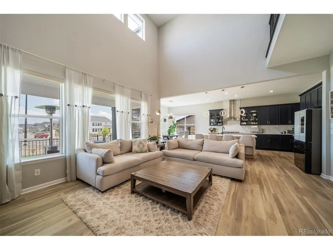 Photo of 5699 Amarosa Dr