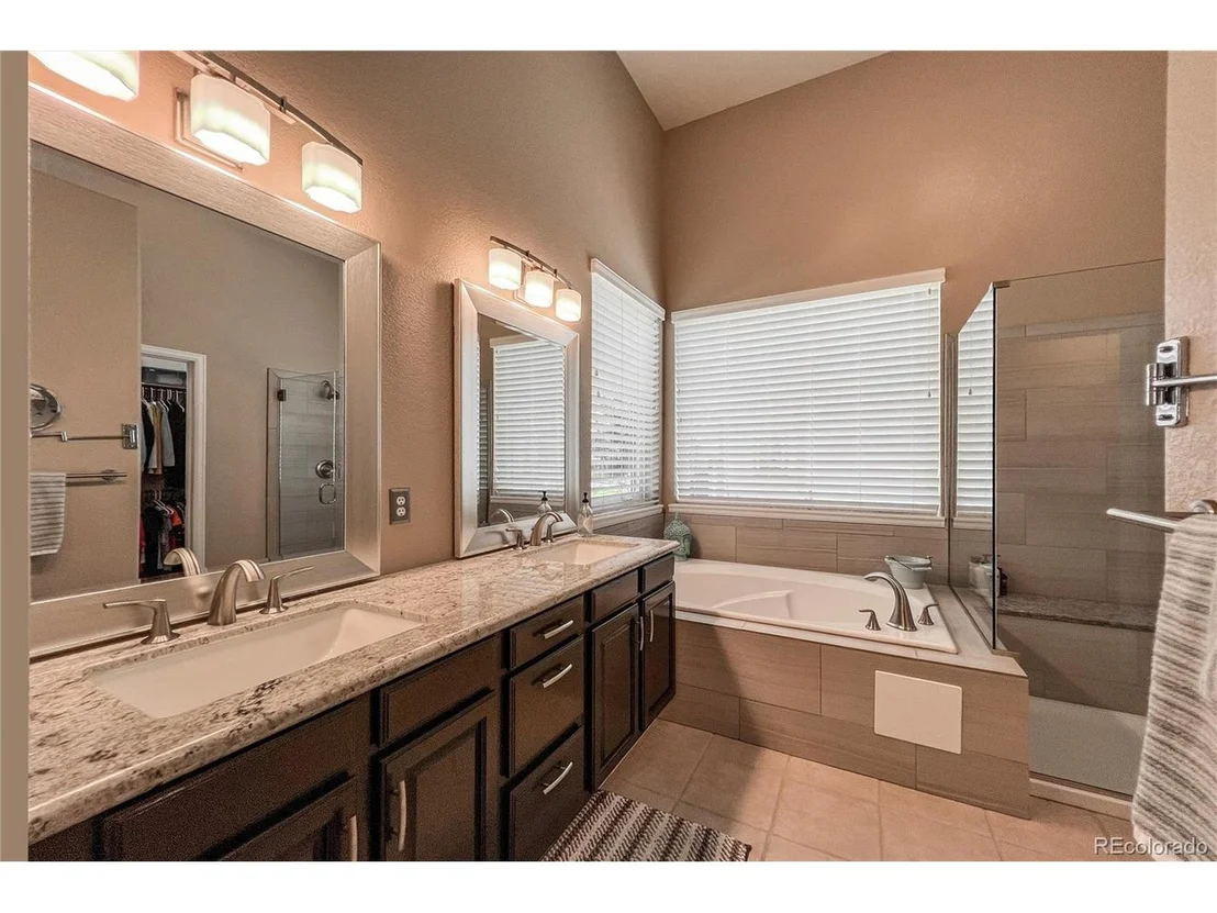 Photo of 6271 McIntyre Way