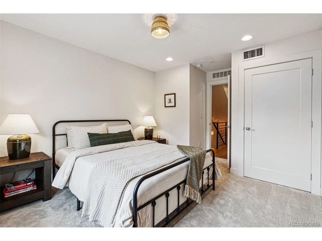 Photo of 2400 Lowell Blvd