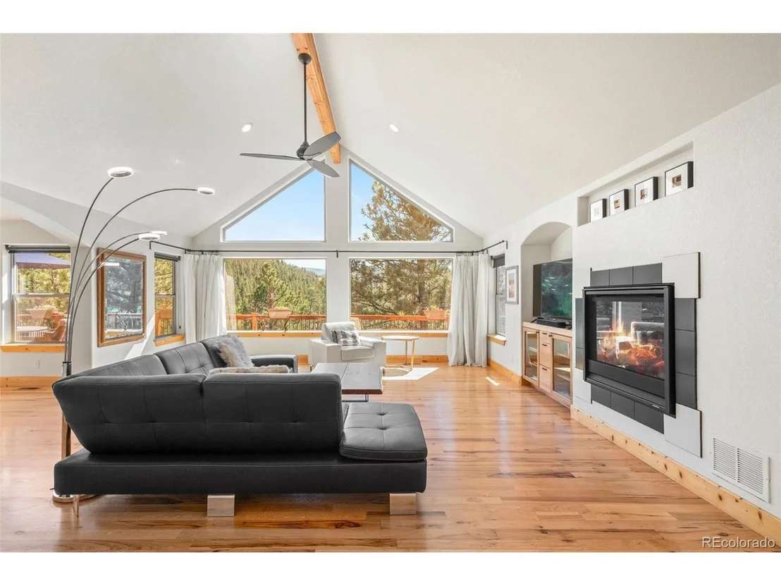 Photo of 4398 Independence Trl