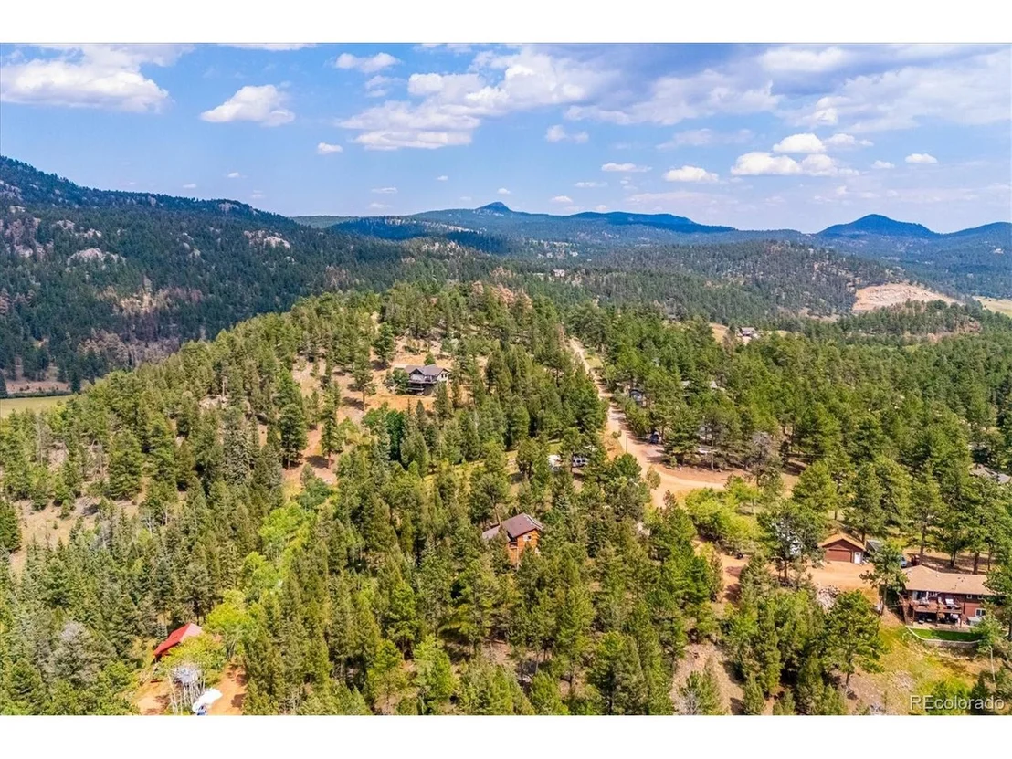 Photo of 33623 Freda Rd