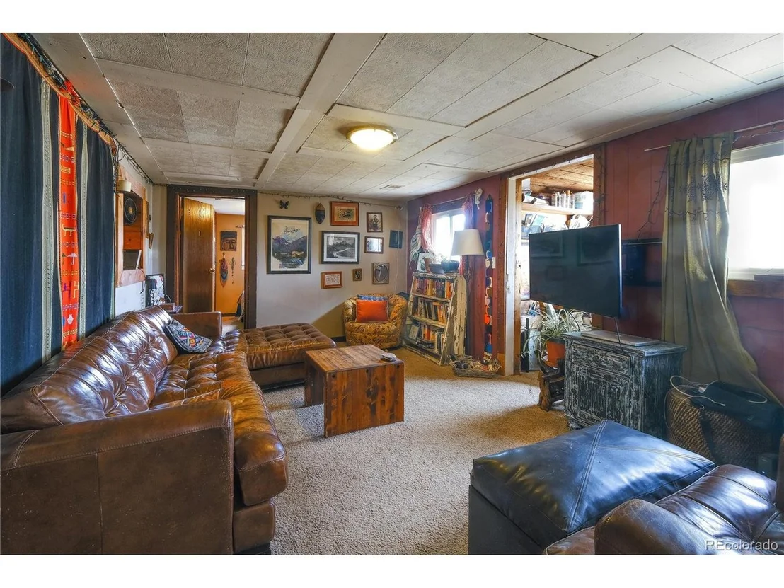 Photo of 102 Fraser Ave