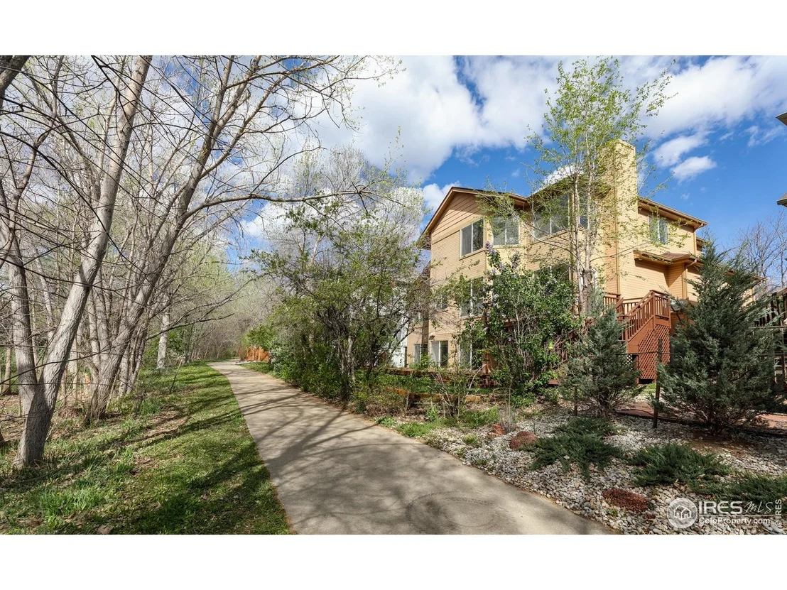 Photo of 4866 Franklin Dr