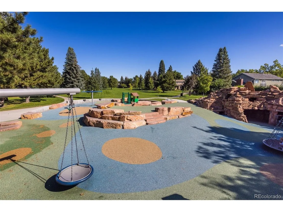 Photo of 4731 Mckinley Dr