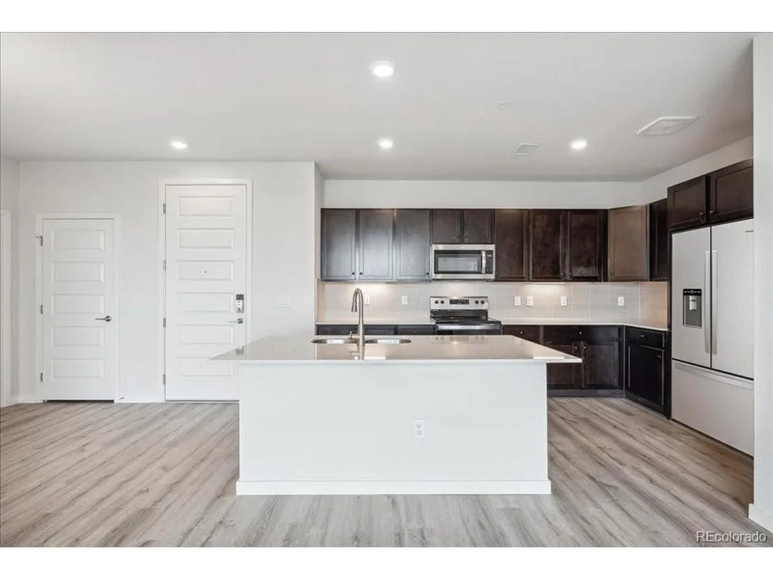 Photo of Unit 1303 at 487 Interlocken Blvd