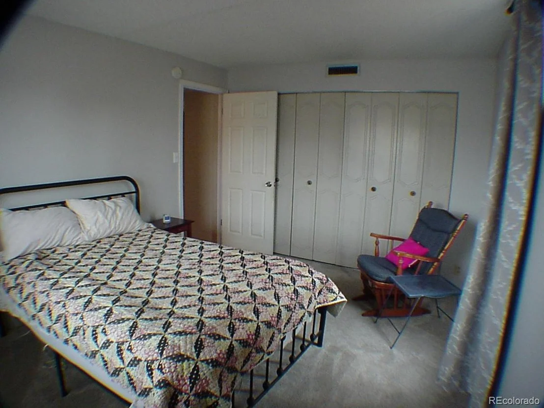 Photo of Unit 262 at 805 29th St