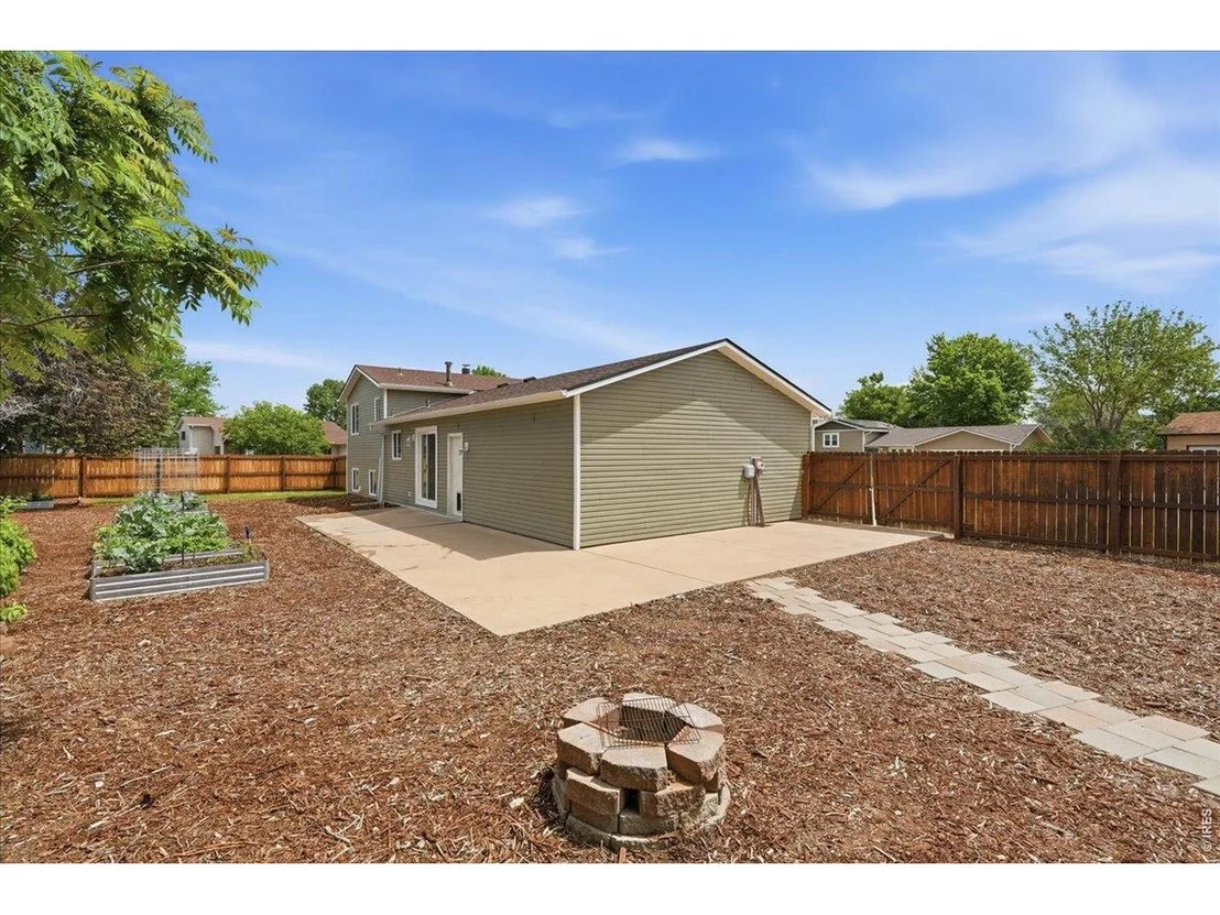 Photo of 113 44th Ave