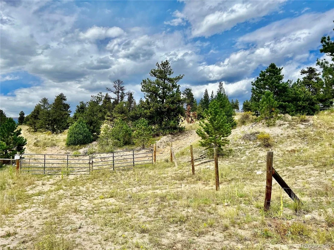 Photo of 2175 Cold Springs Rd