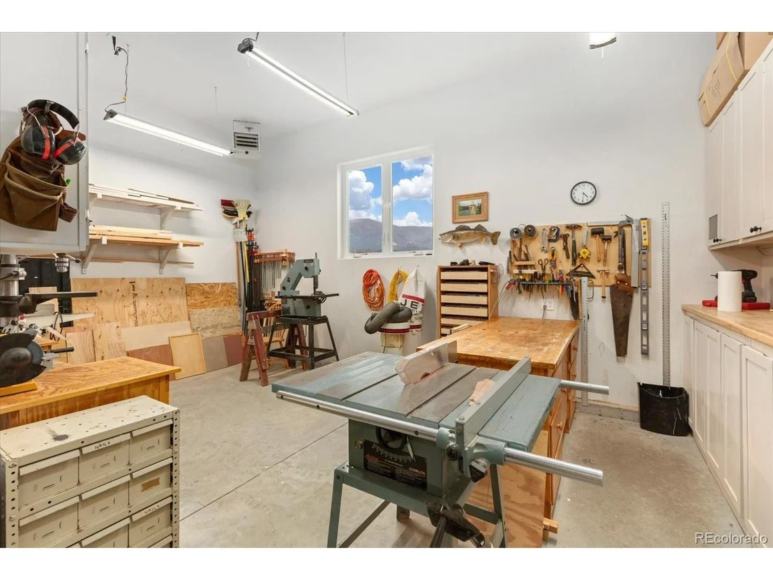 Photo of 7670 Meadowlark Ln