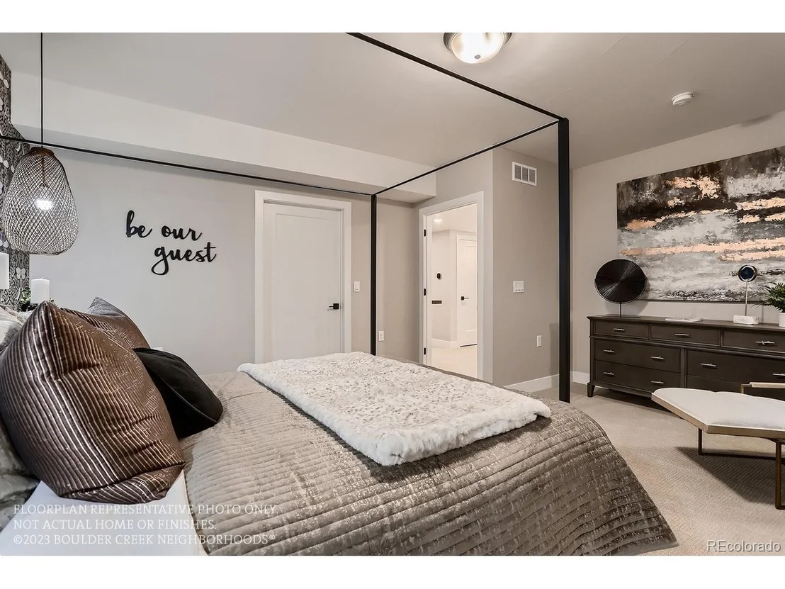 Photo of 727 Quarry Ct