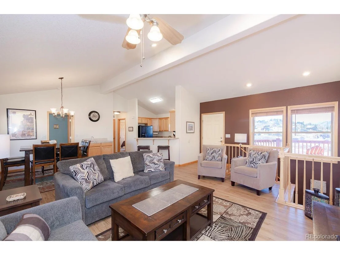 Photo of 498 Beaver Dr