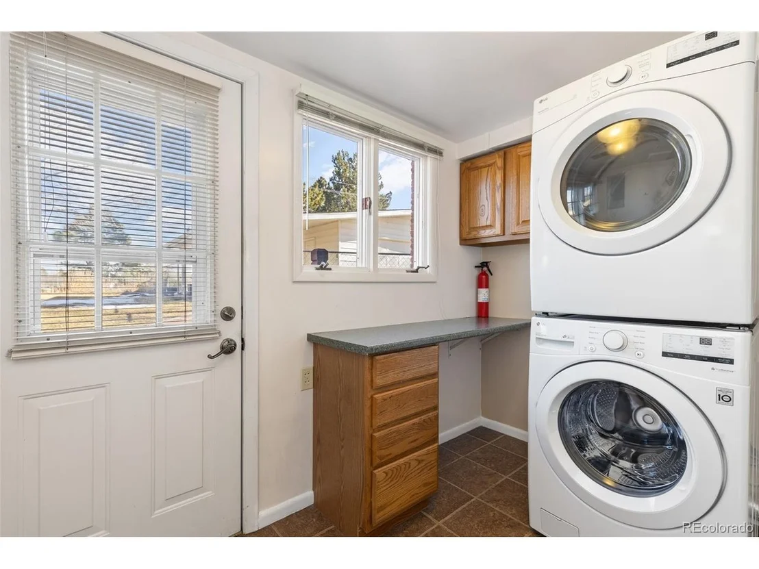 Photo of 2318 Sunset Ln