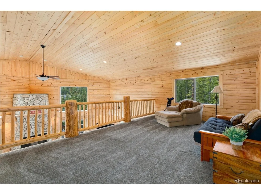 Photo of 696 Brook Dr