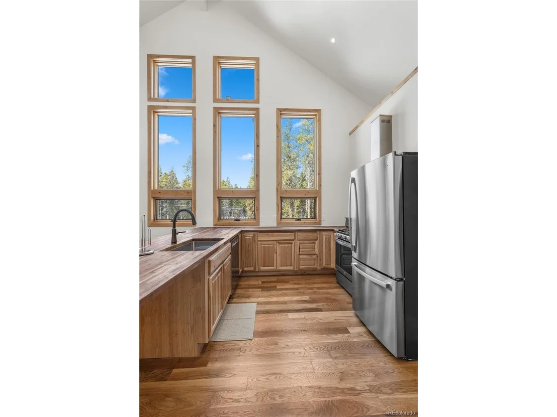 Photo of 241 Tabor Dr