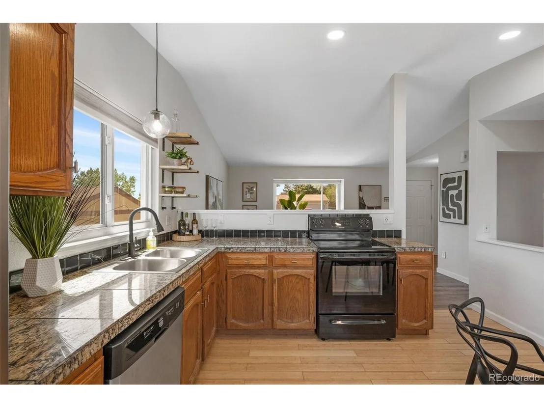 Photo of 5933 W 75th Ave