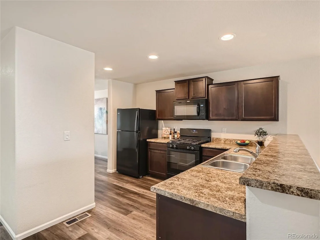 Photo of 47361 Lily Ave
