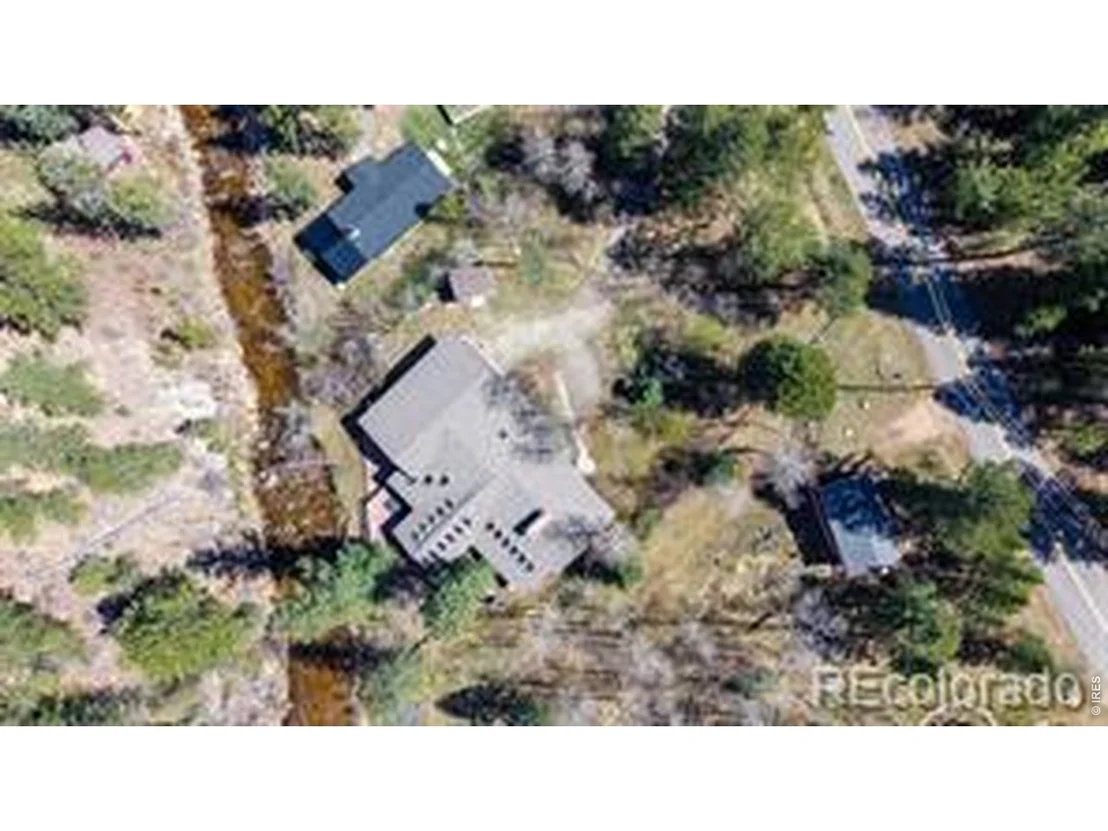 Photo of 746 Riverside Dr