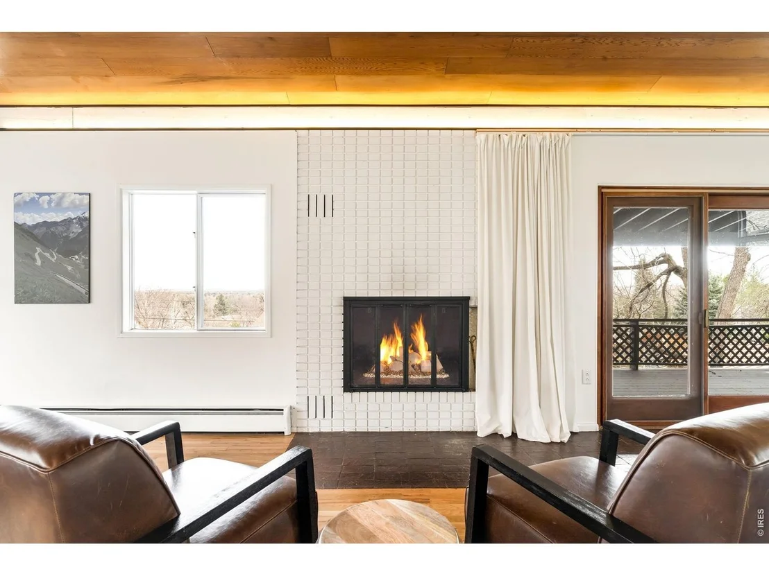 Photo of 300 Forest Ave