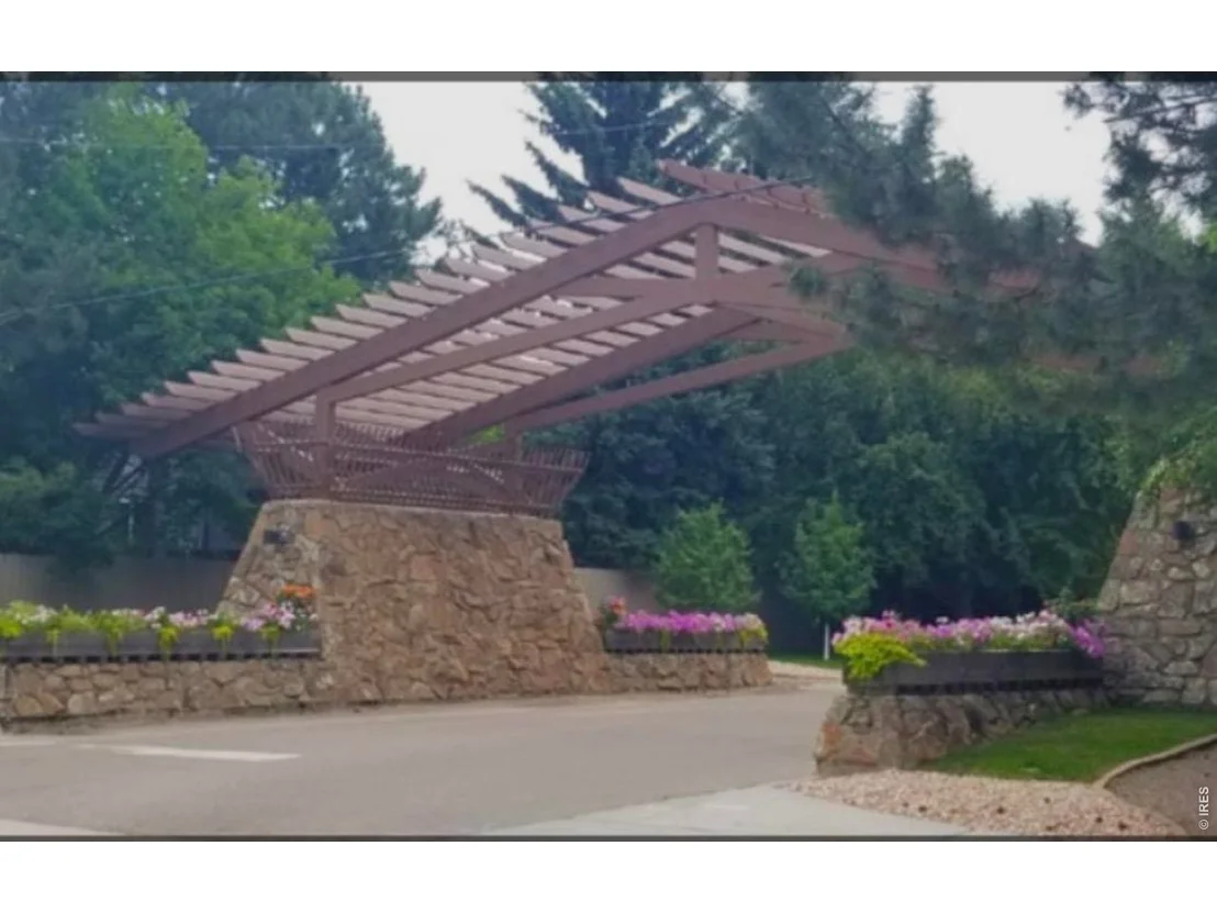 Photo of 6909 Harvest Rd