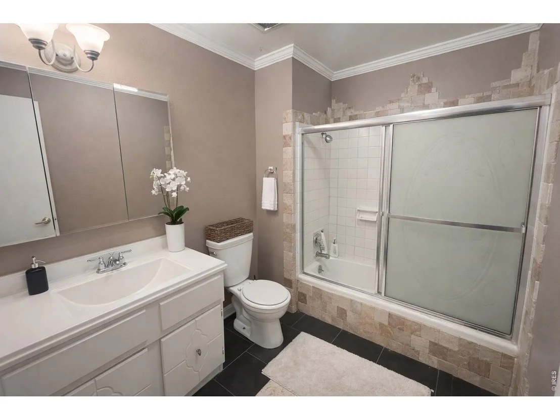 Photo of 5588 Pioneer Rd