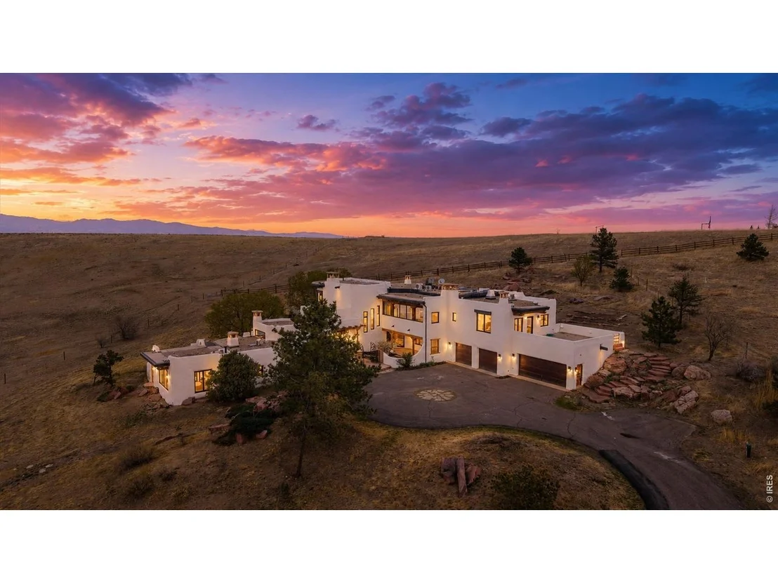 Photo of 6877 Marshall Dr