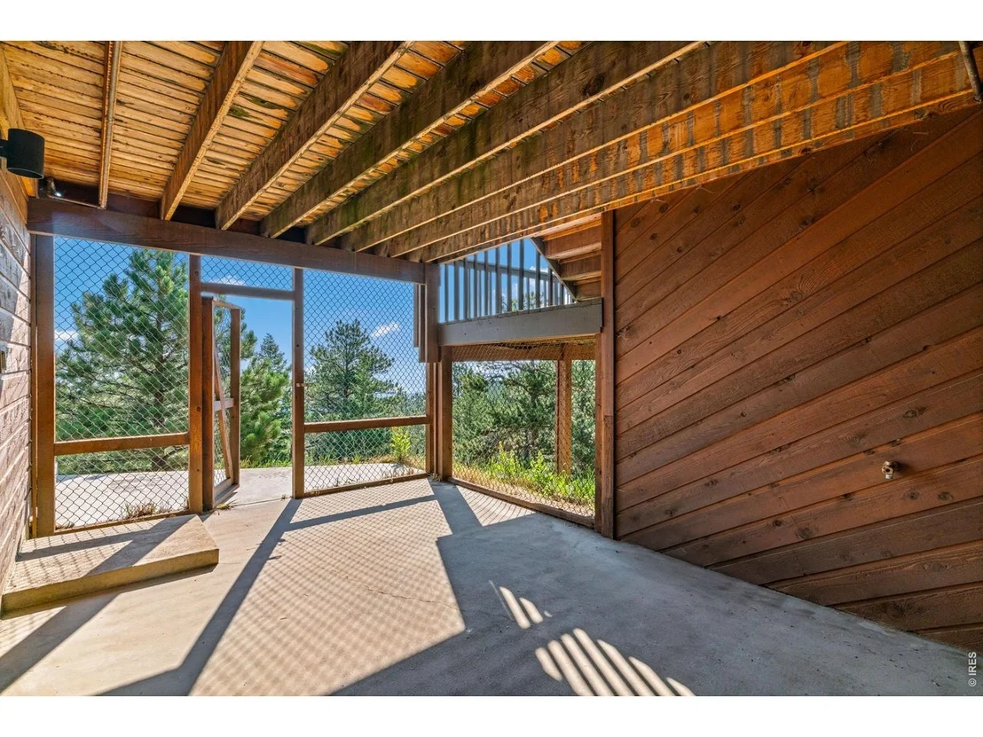 Photo of 716 Brook Rd