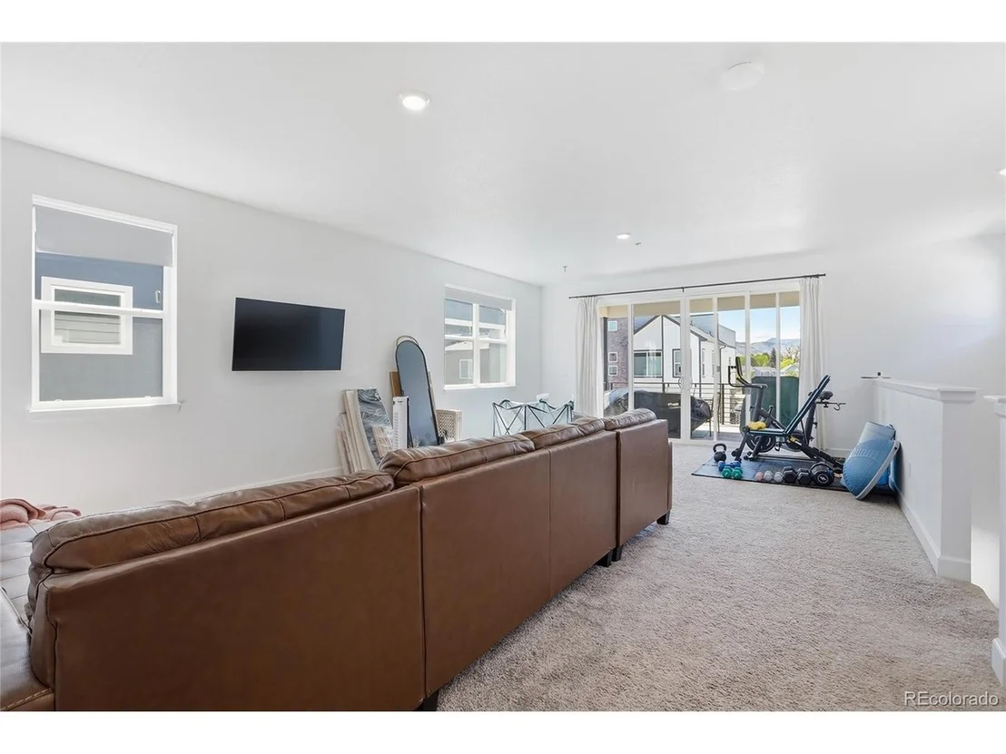Photo of 5727 Van Gordon Way
