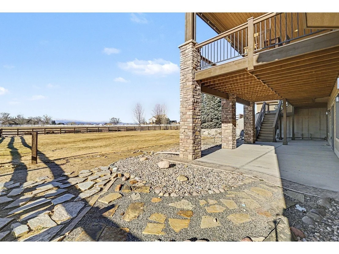 Photo of 39111 Hilltop Cir