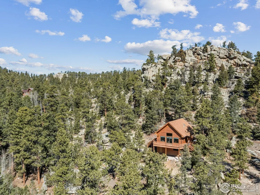 Photo of 726 Alpine Dr