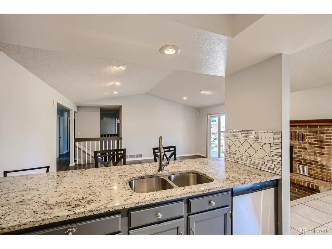 Photo of 4413 E 107th Cir