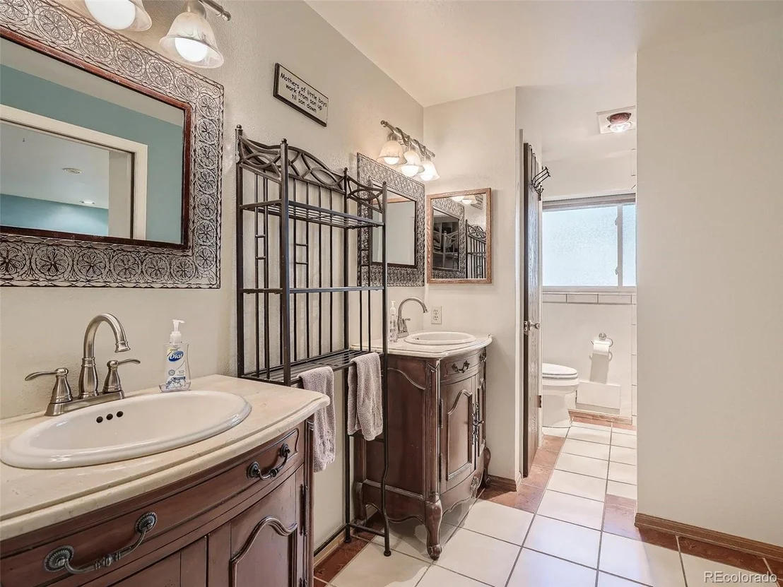 Photo of 5524 W 60th Pl