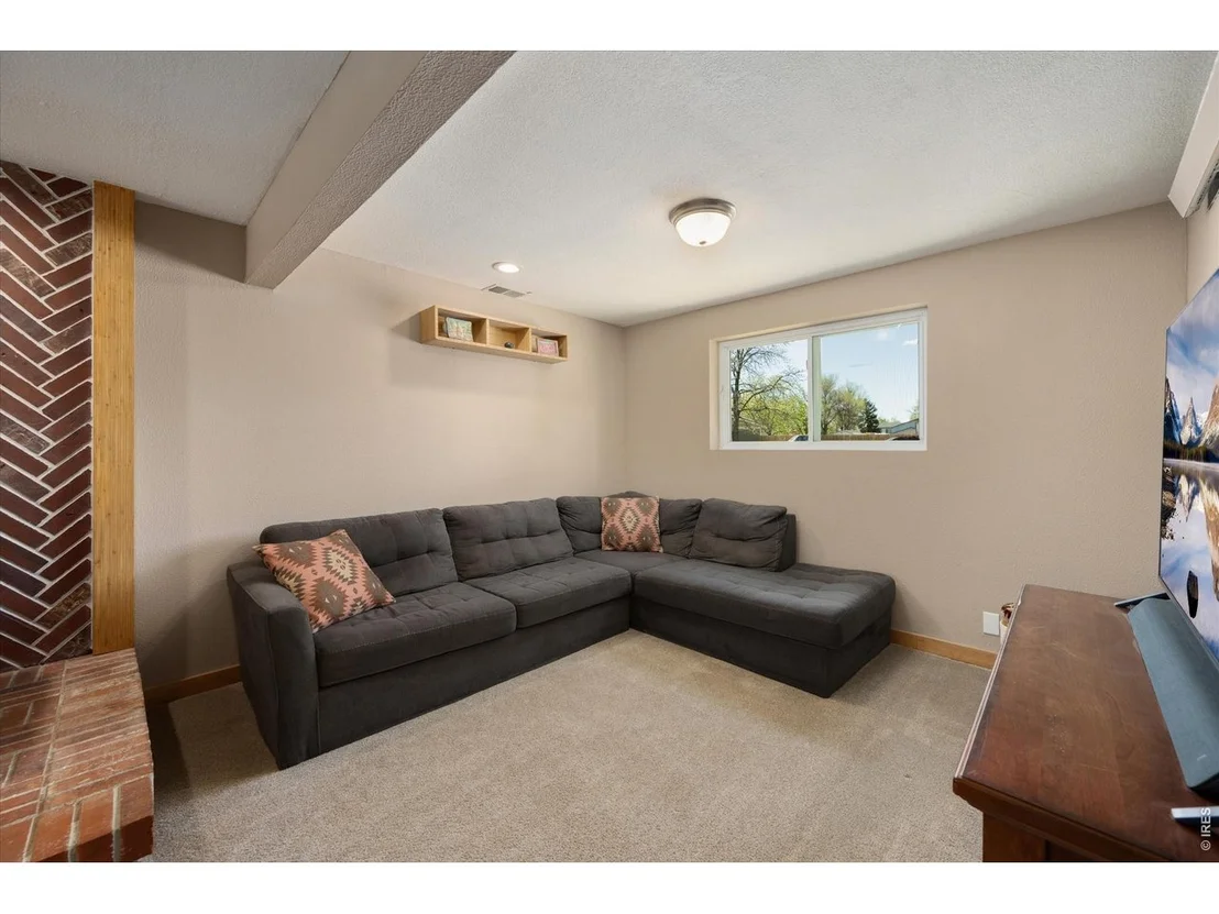 Photo of 811 Table Mountain Ct