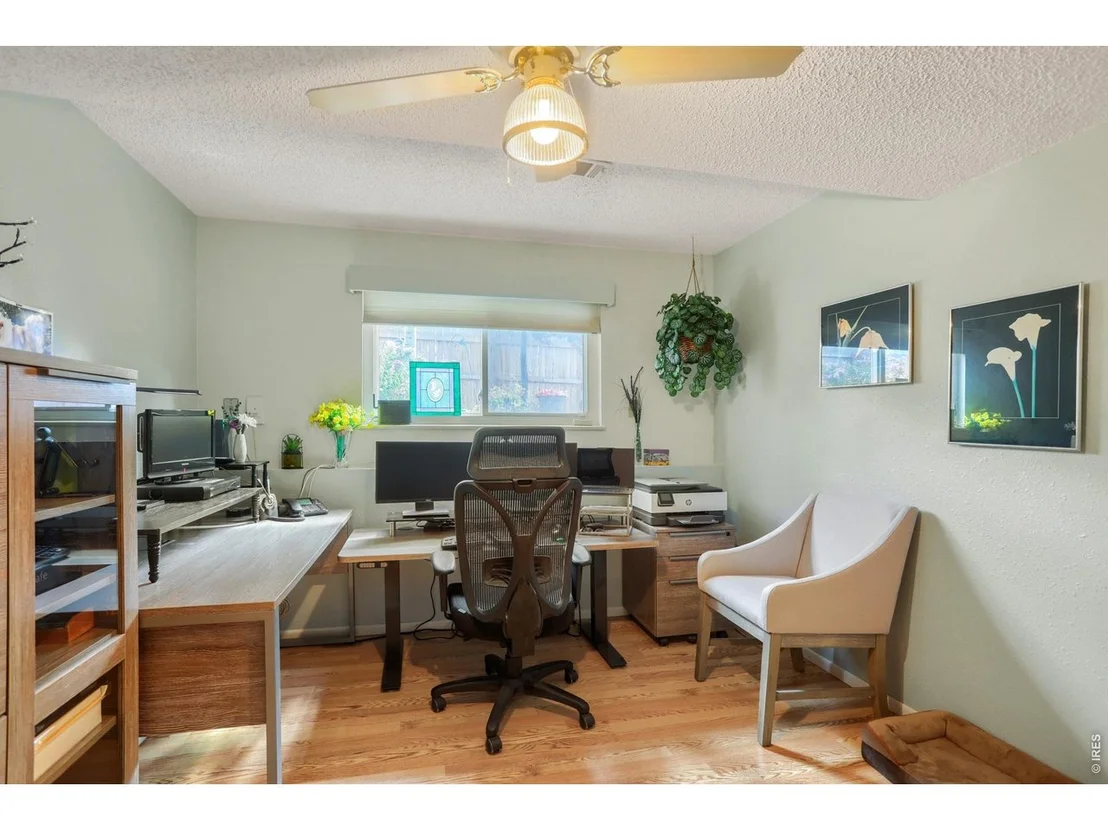 Photo of 409 E Saint Clair Ave