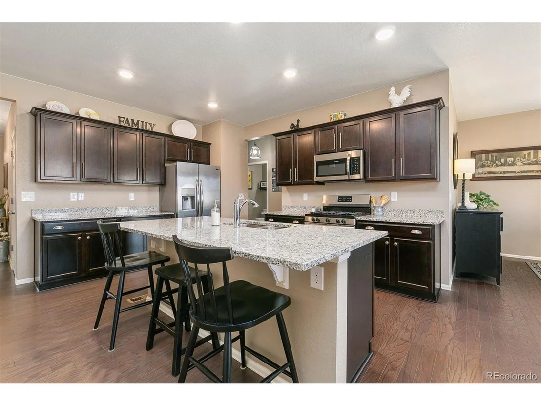 Photo of 335 Jay Ave