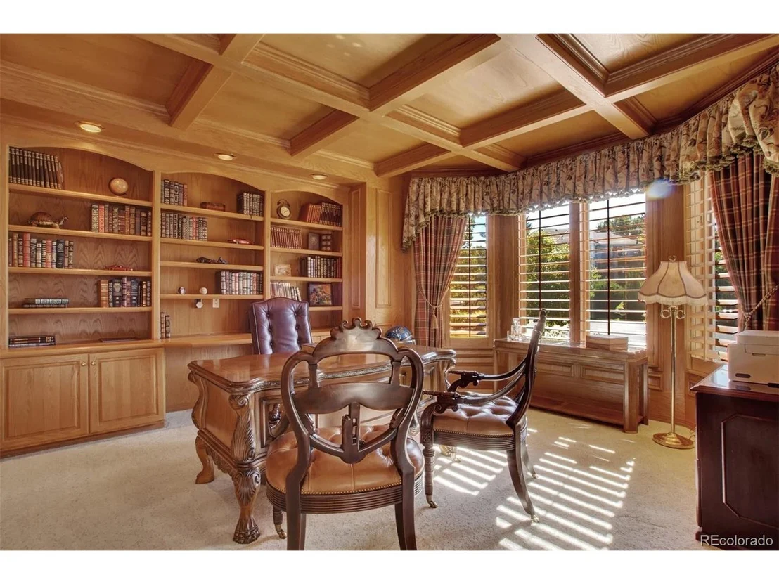 Photo of 8 Red Tail Dr
