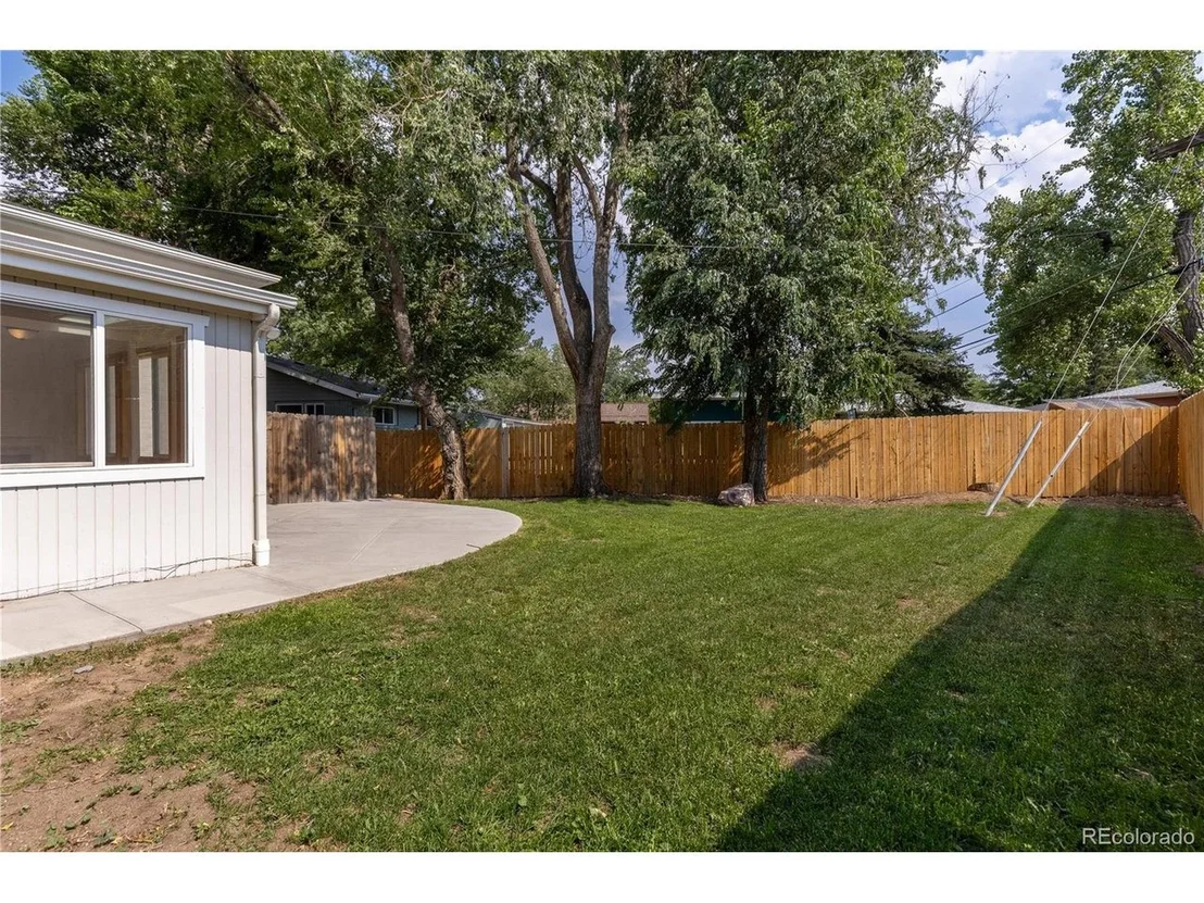Photo of 315 Harvard Ln
