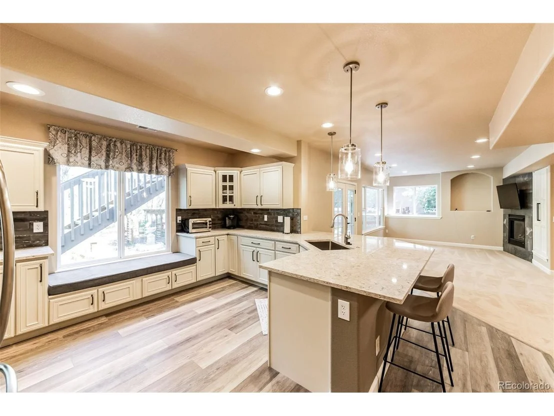 Photo of 1049 Timbercrest Dr
