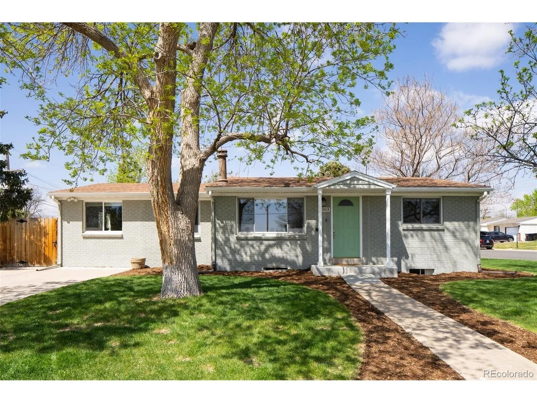 Photo of 5303 Iris St