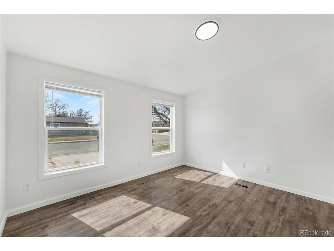 Photo of 70 Jennifer Cir