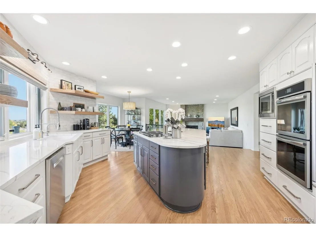 Photo of 8521 Colonial Dr