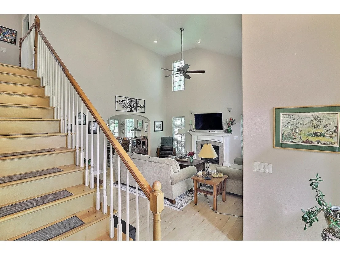 Photo of 101 54th Ave