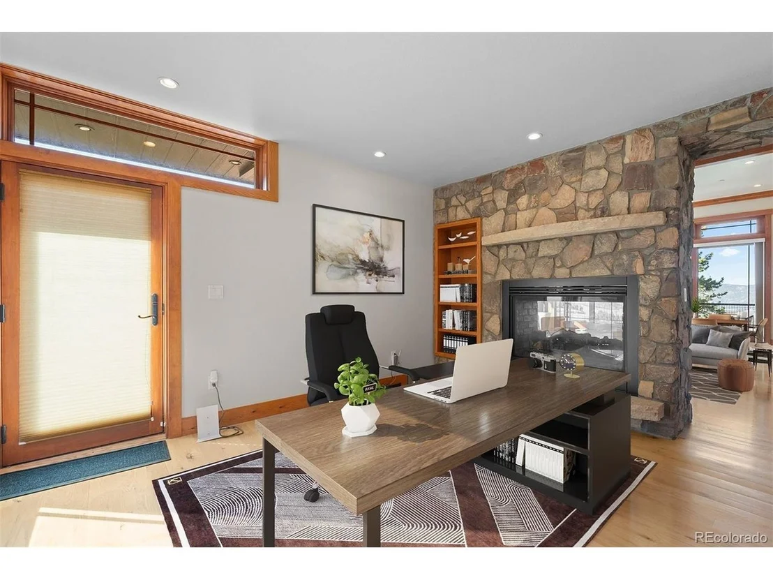 Photo of 180 Outpost Ln